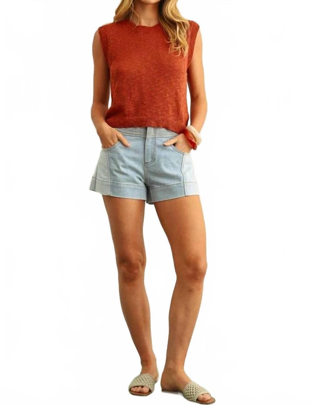 NEW KLD sleeveless knitted sweater in rust